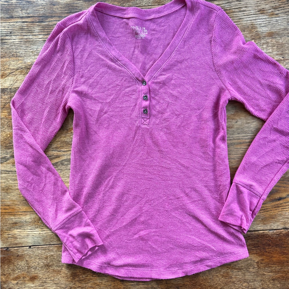 Time and Tru Women's Magenta Long Sleeve Henley Top